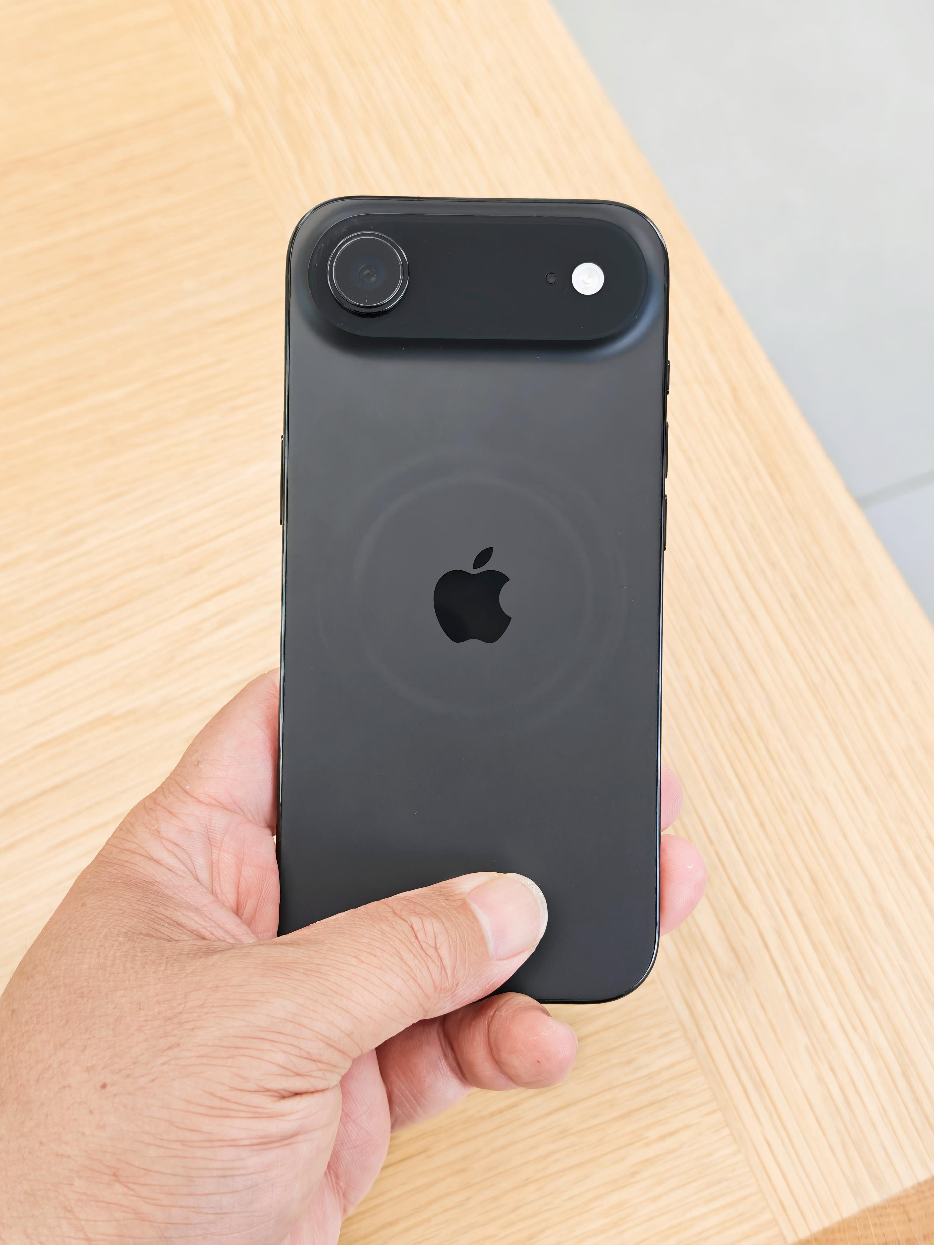 浅谈 iPhone Air,想买的多看两眼